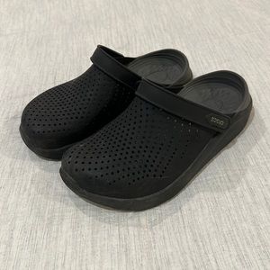 Black Crocs Literide - Mens 5 Women’s 7